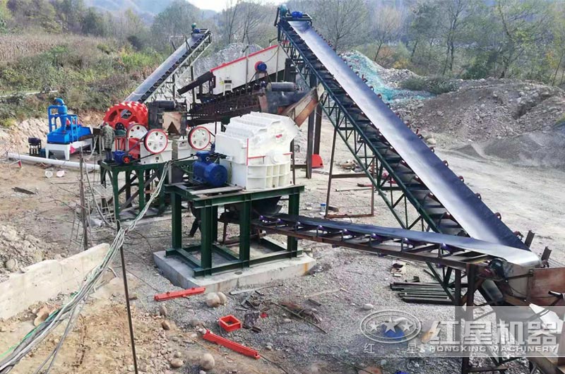 750x250顎式破碎機應用現場三