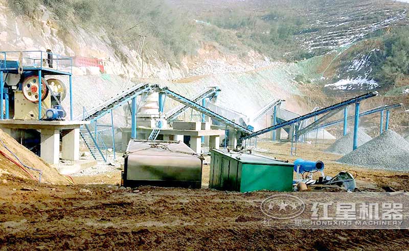 圓錐破碎石制砂現(xiàn)場