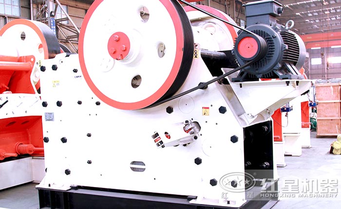 石墨破碎機設備圖