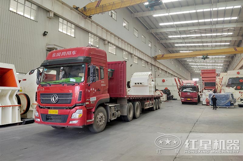 煤矸石錘式破碎機發貨 煤矸石錘式破碎機發貨