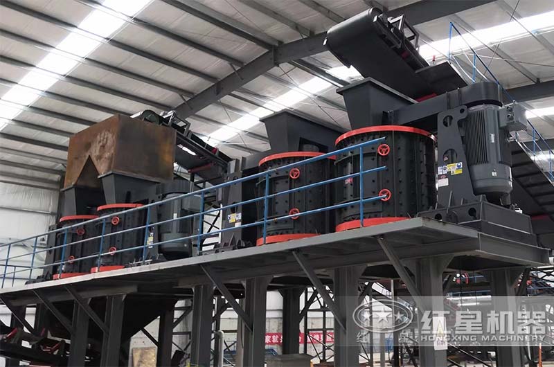 立式破碎制砂機生產現場