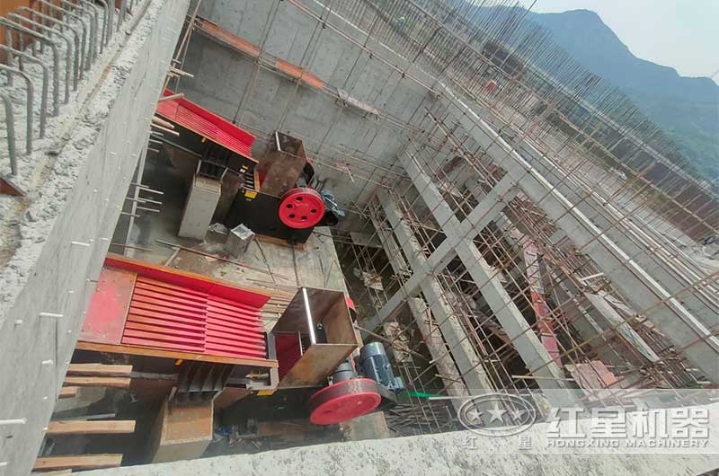 浙江時(shí)產(chǎn)1000噸砂石生產(chǎn)現(xiàn)場(chǎng)