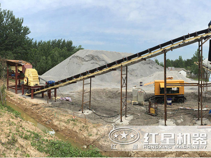 時產200噸煤炭錘式破碎機生產線現場