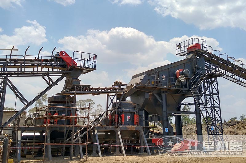 鐵礦石生產(chǎn)現(xiàn)場(chǎng)