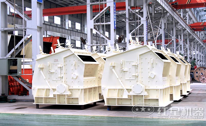 反擊式破碎機車間圖