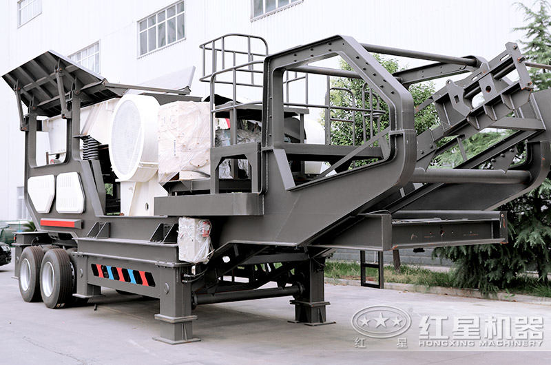 移動(dòng)式小型粉碎機(jī)：移動(dòng)顎式破碎機(jī)