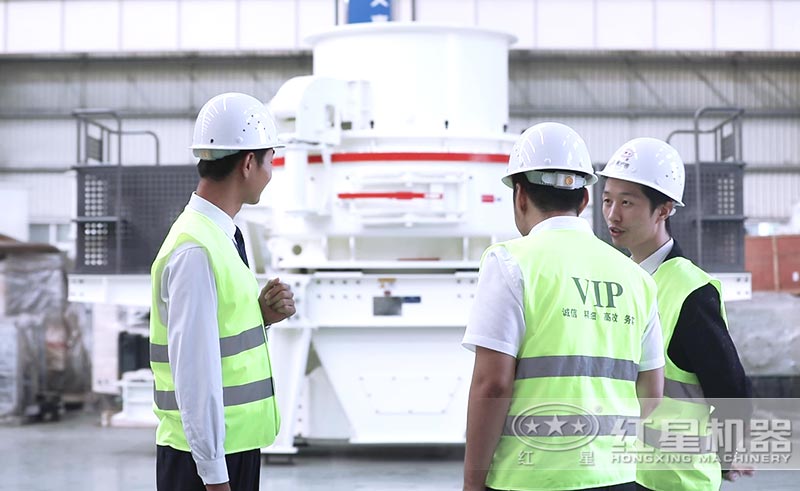 客戶來廠考察全套破碎制砂設備