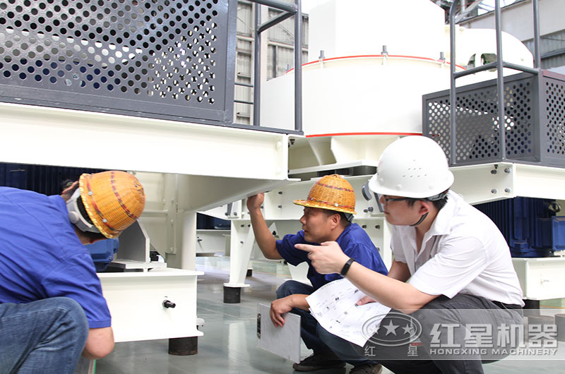 紅星機器技術人員認真負責