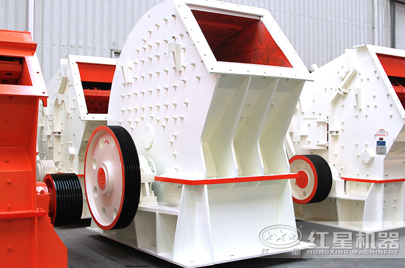 錘式破碎機車間照