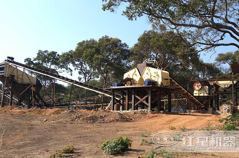 反擊式破碎機(jī)作業(yè)現(xiàn)場(chǎng)