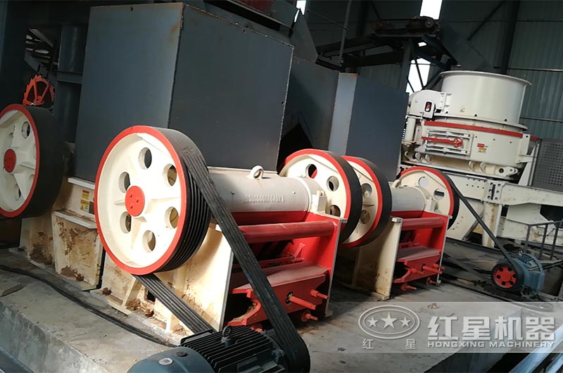 多臺150x750細鄂破滿足時產(chǎn)100噸要求