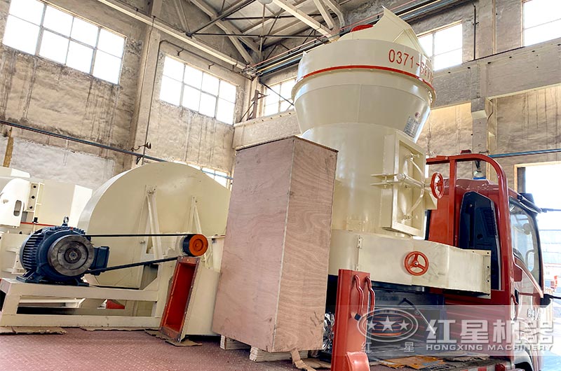 紅星小型磨粉機發貨