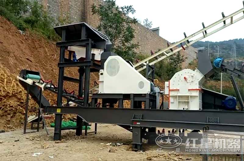 四合一移動(dòng)式粉碎機(jī)現(xiàn)場(chǎng)