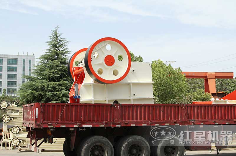 HDX德版連體顎式破碎機發貨圖