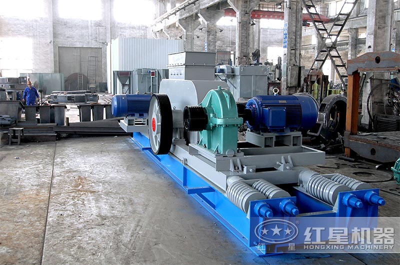 對輥破碎機廠家車間實拍