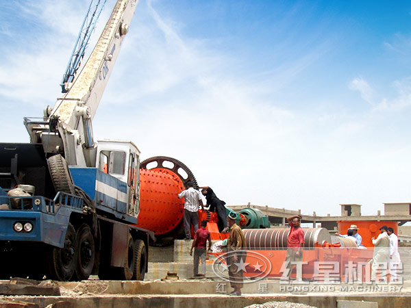 干式球磨機(jī)應(yīng)用現(xiàn)場