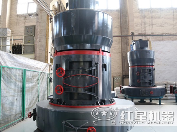 輝綠巖雷蒙磨粉機多少錢一臺？