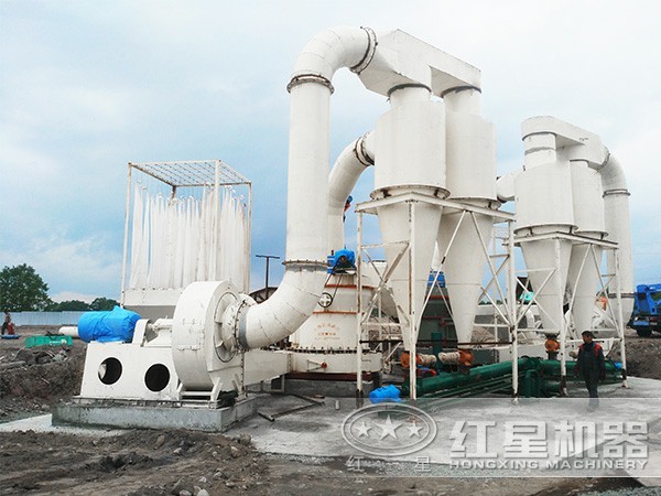 100目滑石粉磨粉機現場圖