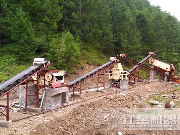 85tph歐版礦石破碎機現(xiàn)場圖