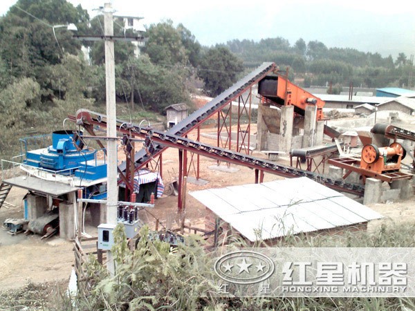 破碎生產(chǎn)線全套設(shè)備現(xiàn)場圖