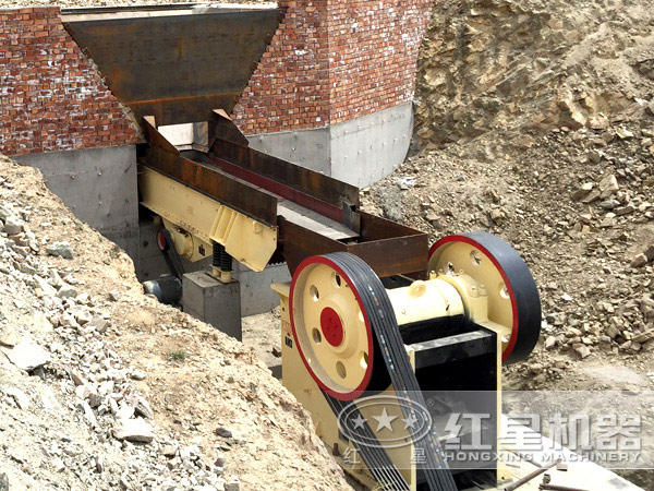 顎式破碎機的應用現場