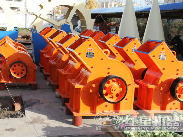 PcΦ400×300錘式破碎機