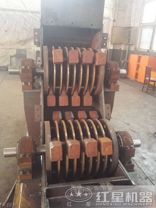 雙級(jí)破碎機(jī)內(nèi)部結(jié)構(gòu)