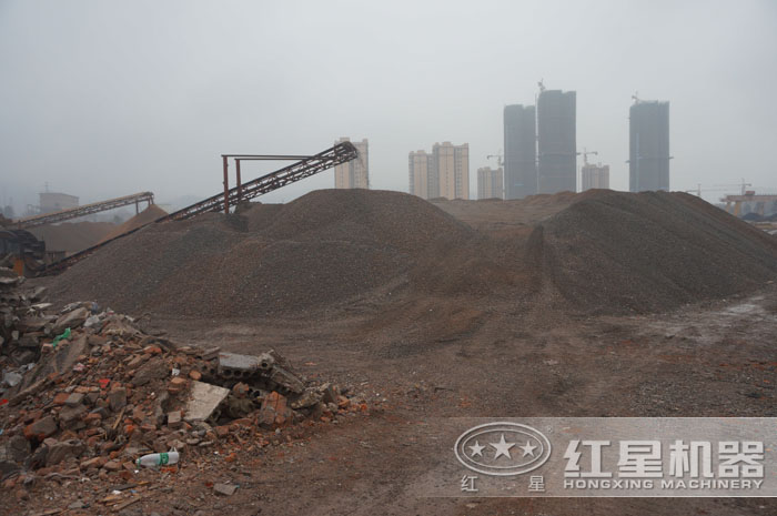 廢棄混凝土破碎現場