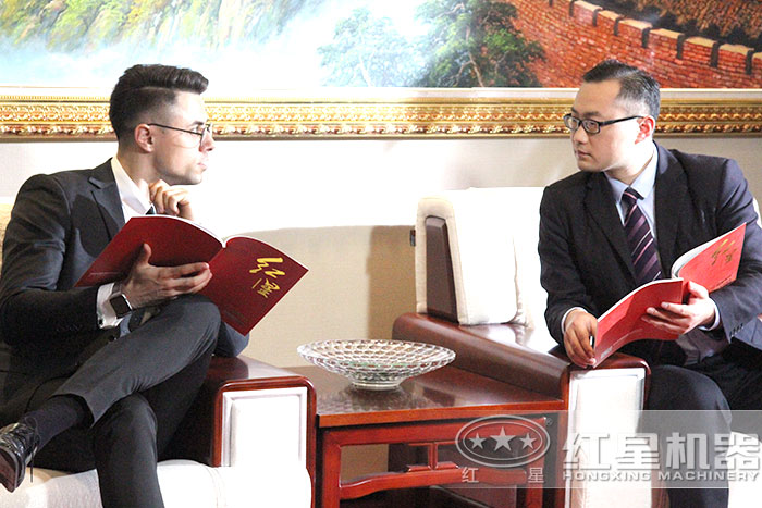 國外用戶到來訪紅星機器