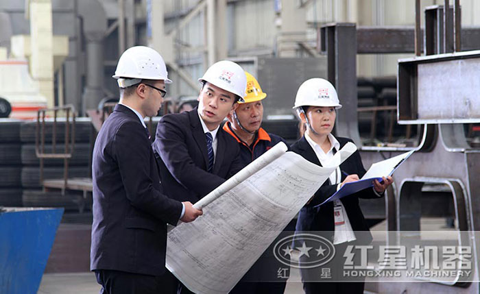 紅星技術人員為用戶設計生產方案