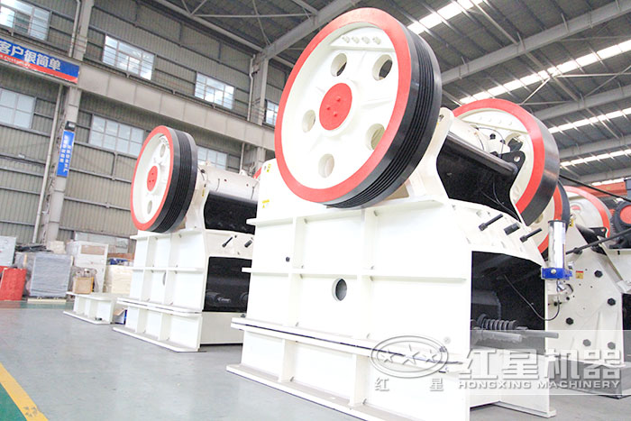 大型鄂式破碎機