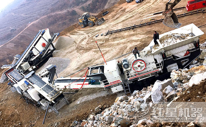 履帶移動破現場