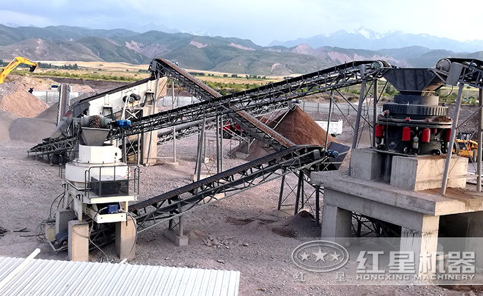 固定制沙作業(yè)現(xiàn)場(chǎng)