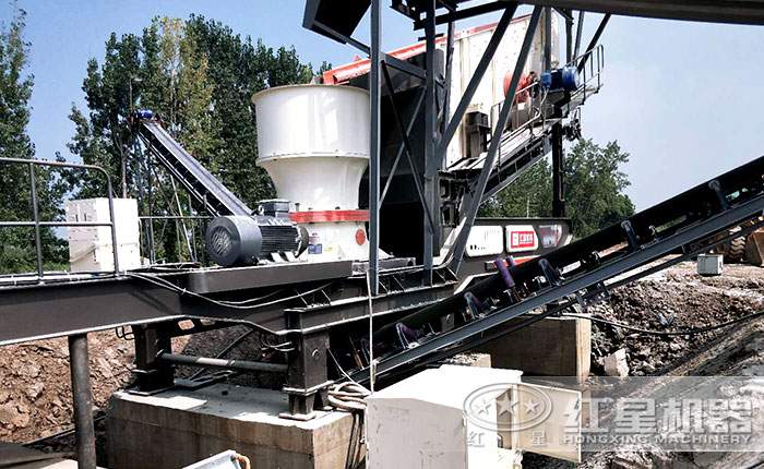 武漢單缸移動破碎站生產(chǎn)現(xiàn)場