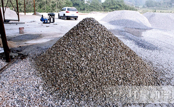 圓錐移動破現(xiàn)場物料圖