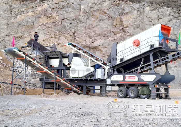 移動碎石設備搭載重錘式破碎機