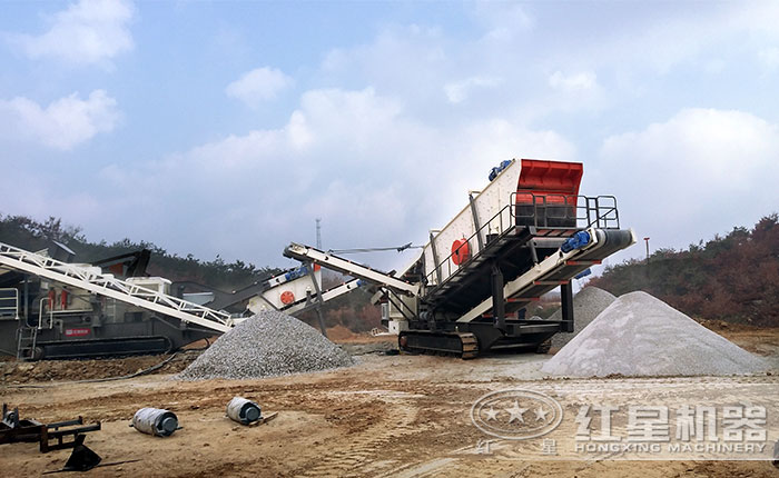 履帶式移動制沙作業現場