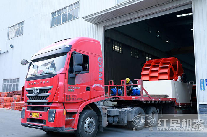 紅星輪斗洗砂機車間發貨現場