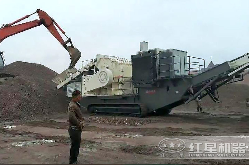 履帶式建筑垃圾破碎站+細碎機將建筑垃圾用來制成沙子