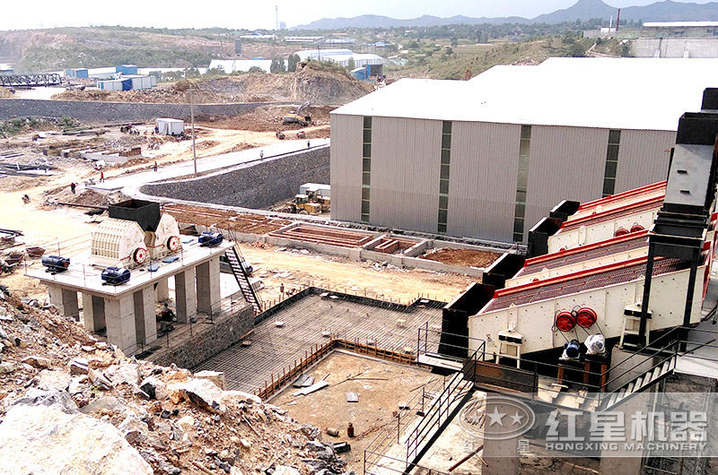 2臺重錘式破碎機安裝現場