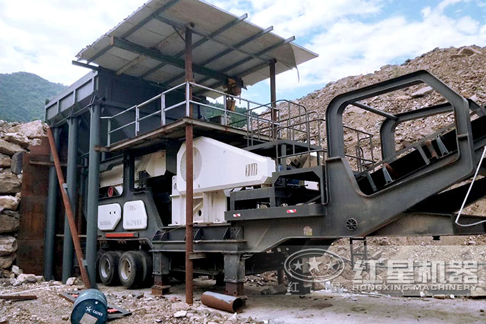 移動破碎機搭載顎式破碎機