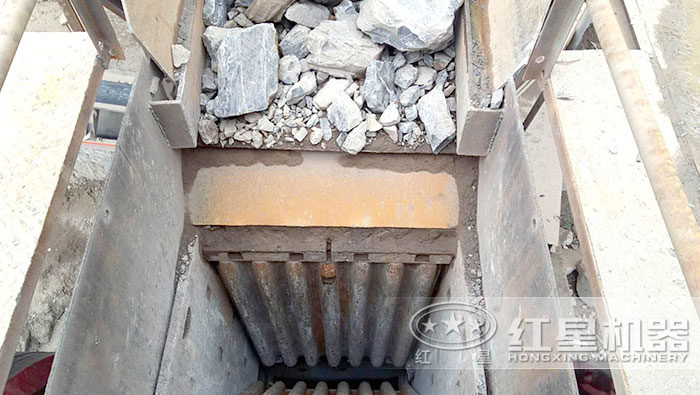 顎式破碎機加工物料