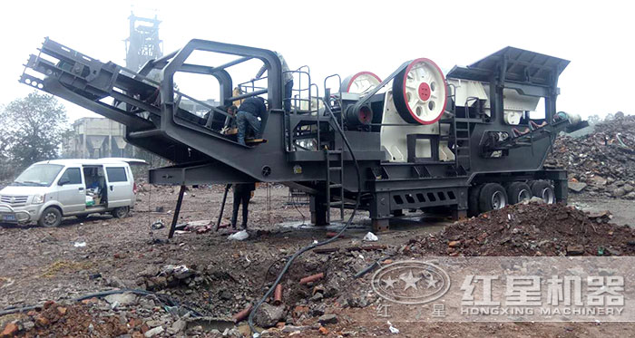 輪胎移動建筑垃圾破碎機