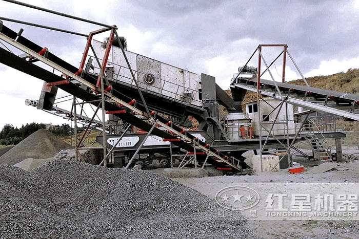 移動(dòng)碎石生產(chǎn)線現(xiàn)場(chǎng)