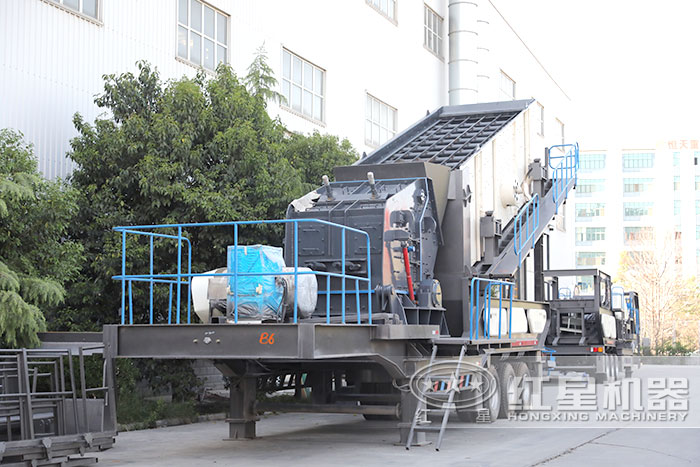 移動型反擊破石機