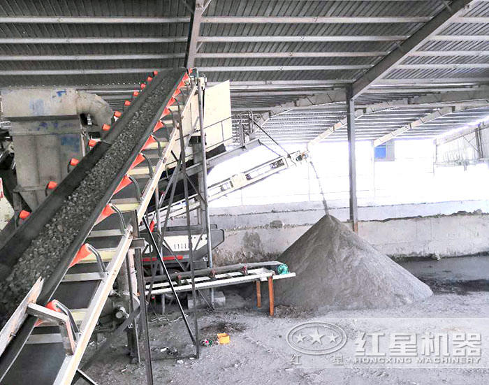 日產(chǎn)3000噸移動制沙現(xiàn)場