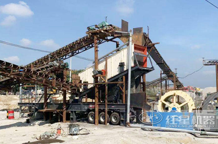 一體式風化石制砂機械生產現場 一體式風化石制砂機械生產現場