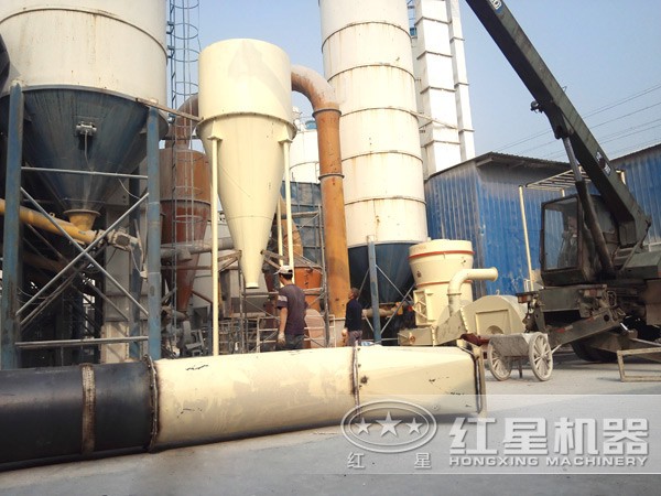 hgm超細(xì)磨粉機(jī)客戶現(xiàn)場