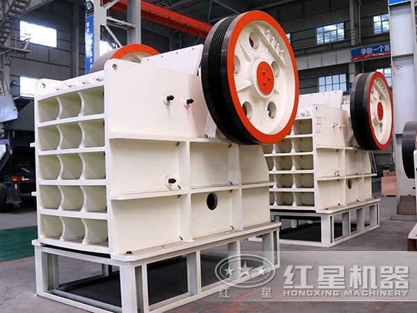 顎式破碎機(jī)設(shè)備