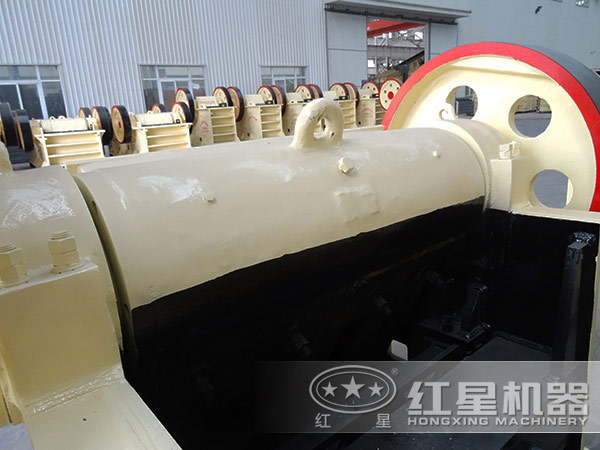 鉬礦顎式破碎機